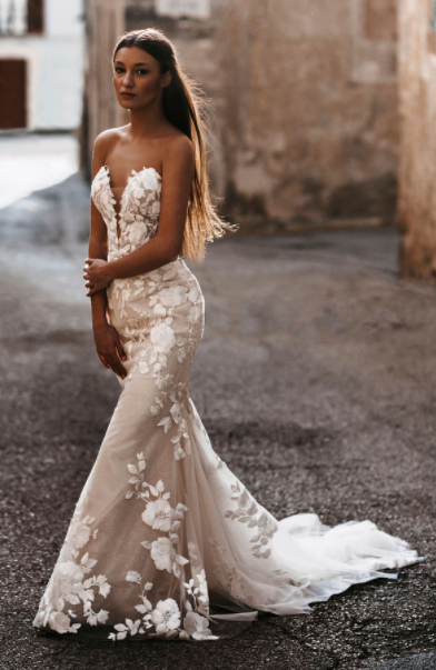 Fitted Wedding Dresses